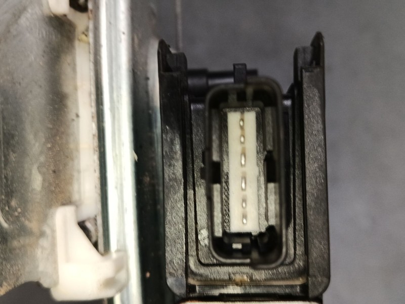 Recambio de elevalunas electrico trasero derecho para peugeot 2008 i (cu_) 1.2 thp 110 / puretech 110 referencia OEM IAM 9806082