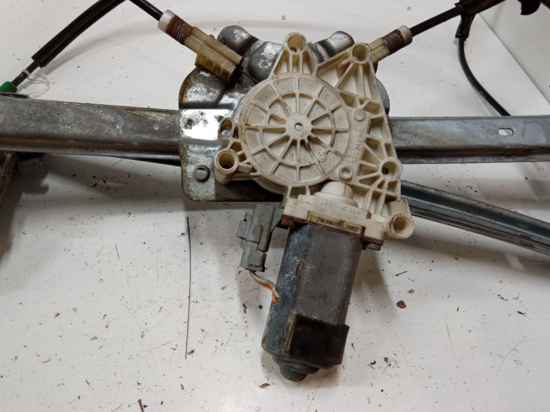 Recambio de elevalunas electrico delantero izquierdo para peugeot 206 cc (2d) 1.6 16v (2dnfuf, 2dnfur) referencia OEM IAM 963662