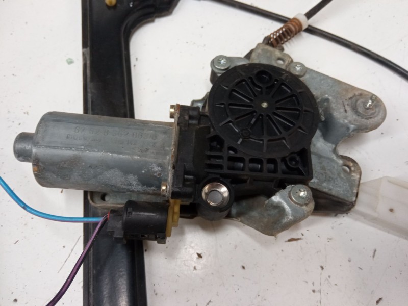 Recambio de elevalunas electrico derecho 3p para bmw 3 coupé (e46) 320 ci referencia OEM IAM 67628362063  