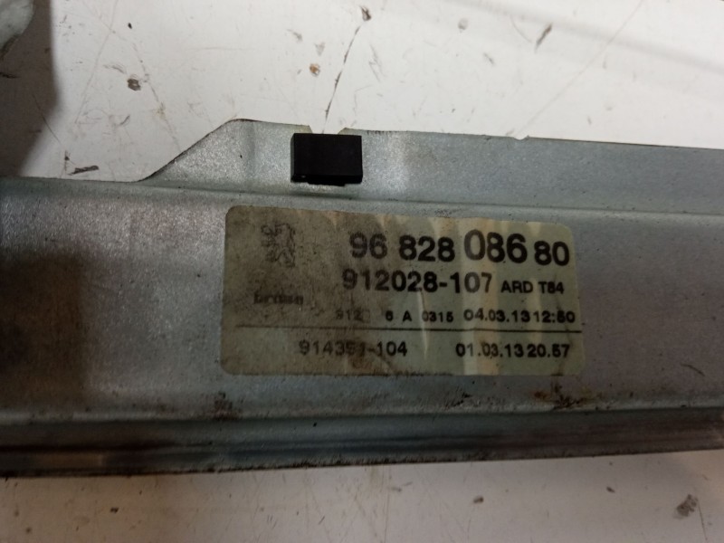 Recambio de elevalunas electrico trasero derecho para peugeot 3008 i monospace (0u_) 1.6 hdi 115 / bluehdi 115 referencia OEM IA