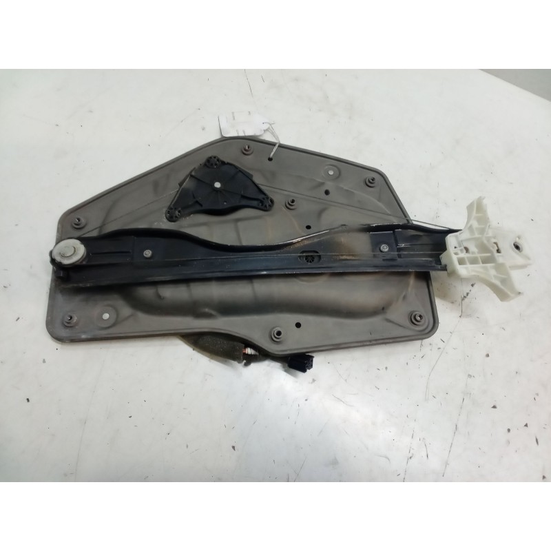 Recambio de elevalunas electrico trasero izquierdo para skoda superb ii station wagon (3t5) 2.0 tdi 16v referencia OEM IAM 8X095
