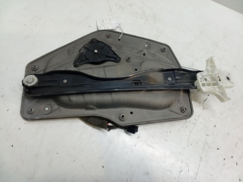 Recambio de elevalunas electrico trasero izquierdo para skoda superb ii station wagon (3t5) 2.0 tdi 16v referencia OEM IAM 8X095