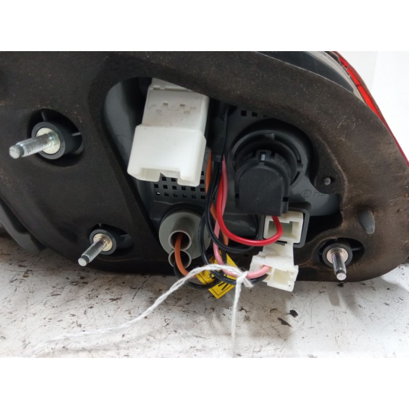 Recambio de piloto trasero derecho interior para hyundai i40 i (vf) 1.7 crdi referencia OEM IAM 924403Z600  