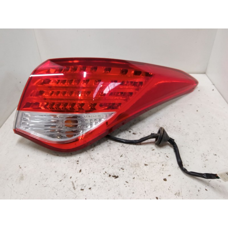 Recambio de piloto trasero derecho para hyundai i40 i (vf) 1.7 crdi referencia OEM IAM 92402-3Z3 / 924203Z600 / 924023Z500  