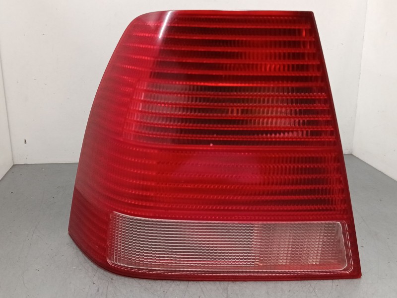 Recambio de piloto trasero izquierdo para volkswagen bora i (1j2) 1.9 tdi referencia OEM IAM   