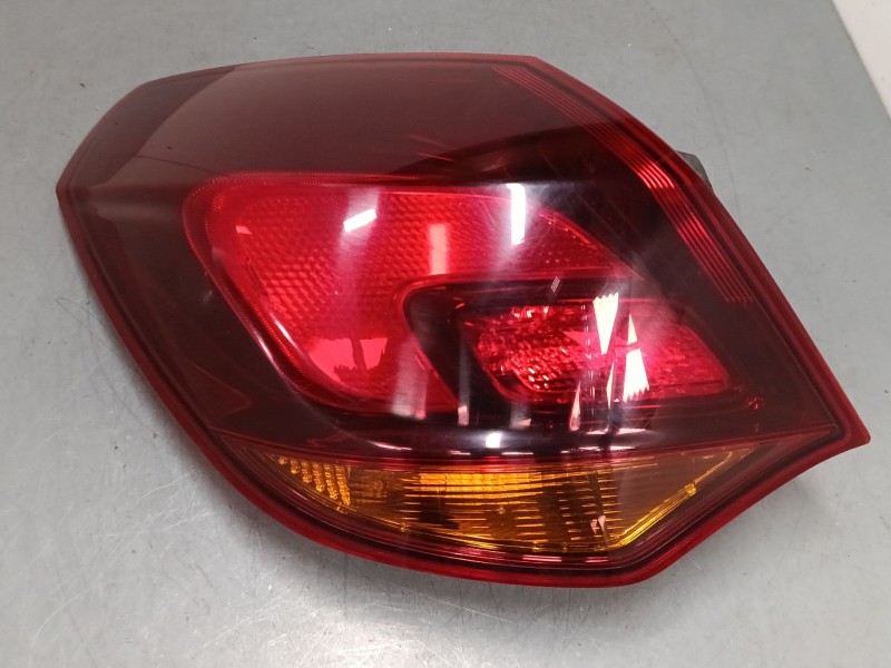 Recambio de piloto trasero izquierdo para opel astra j (p10) 1.7 cdti (68) referencia OEM IAM 13306459  