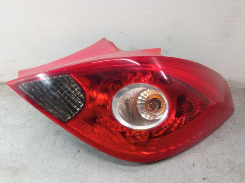 Recambio de piloto trasero derecho para opel corsa d (s07) 1.3 cdti (l08, l68) referencia OEM IAM 13186351  