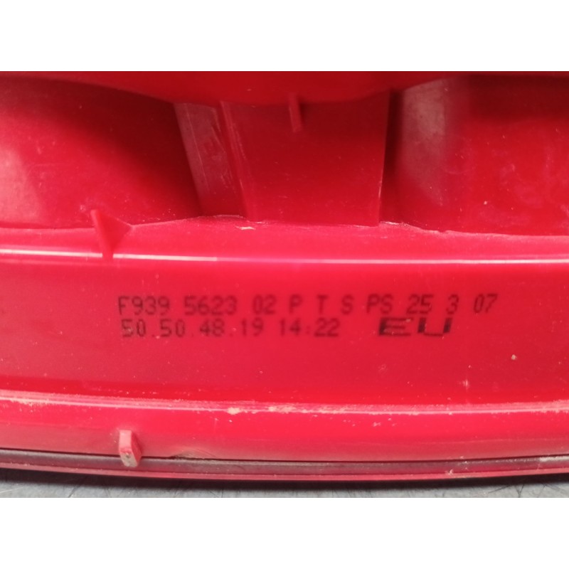 Recambio de piloto trasero porton derecho para alfa romeo 159 (939_) 1.9 jtdm 16v (939axf1b, 939axc1b) referencia OEM IAM F93956