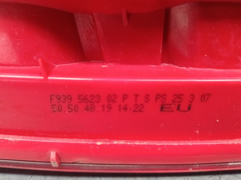 Recambio de piloto trasero porton derecho para alfa romeo 159 (939_) 1.9 jtdm 16v (939axf1b, 939axc1b) referencia OEM IAM F93956