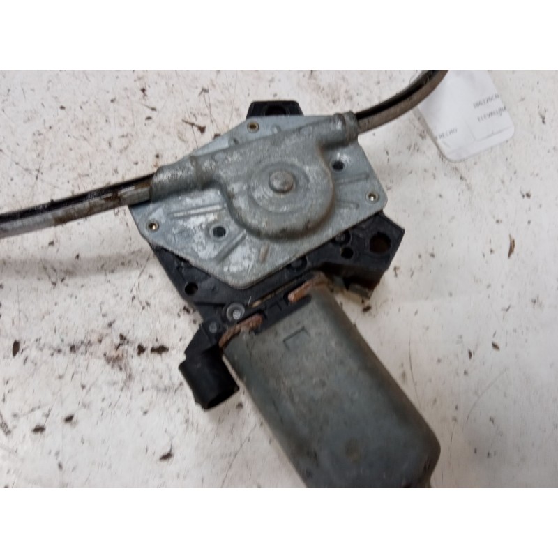 Recambio de elevalunas electrico delantero derecho para renault clio i (b/c57_, 5/357_) 1.2 (5/357y, 5/357k) referencia OEM IAM 