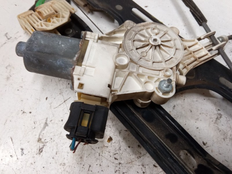 Recambio de elevalunas electrico delantero izquierdo para bmw 1 (e87) 118 d referencia OEM IAM   