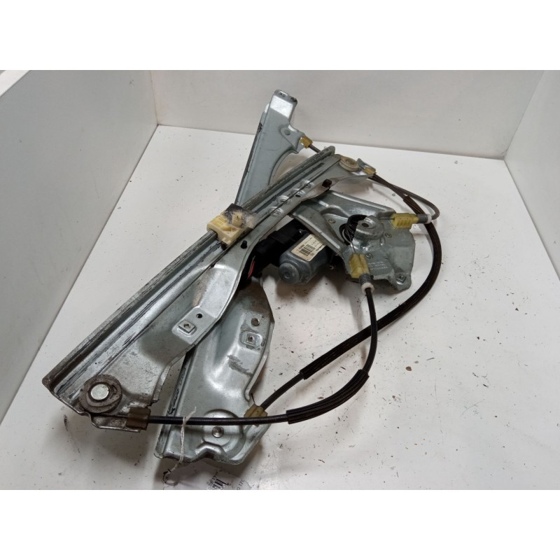Recambio de elevalunas electrico delantero izquierdo para renault clio iii (br0/1, cr0/1) 1.5 dci (c/br0g, c/br1g) referencia OE