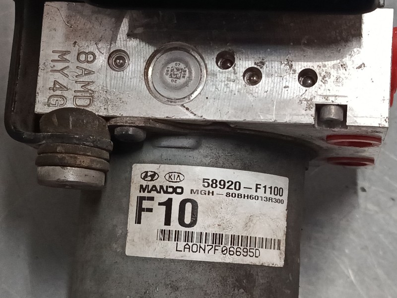 Recambio de abs para kia sportage iv (ql, qle) 1.7 crdi referencia OEM IAM 58920F1100 MGH80BH6013R300 BE6003R300