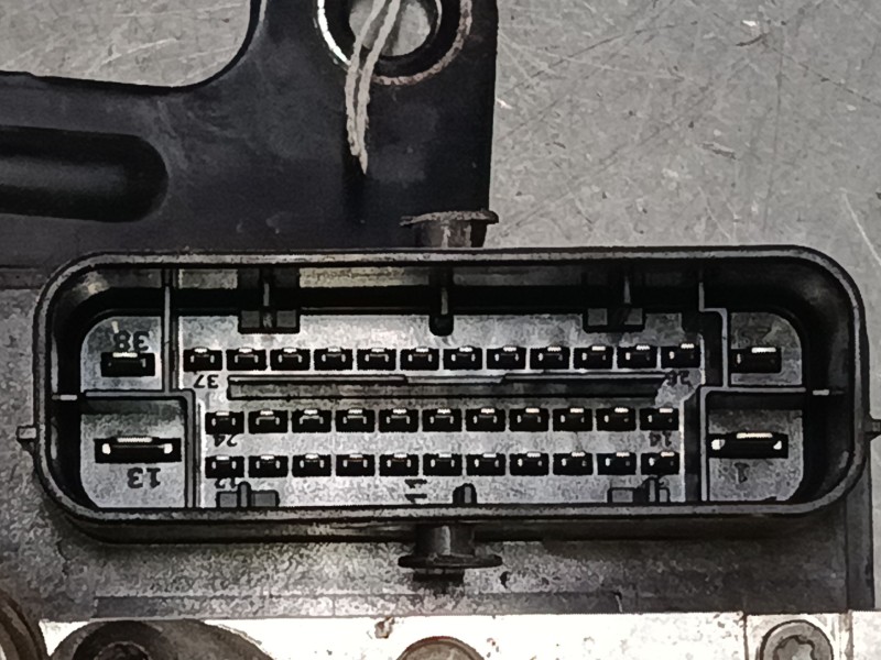 Recambio de abs para kia sportage iv (ql, qle) 1.7 crdi referencia OEM IAM 58920F1100 MGH80BH6013R300 BE6003R300