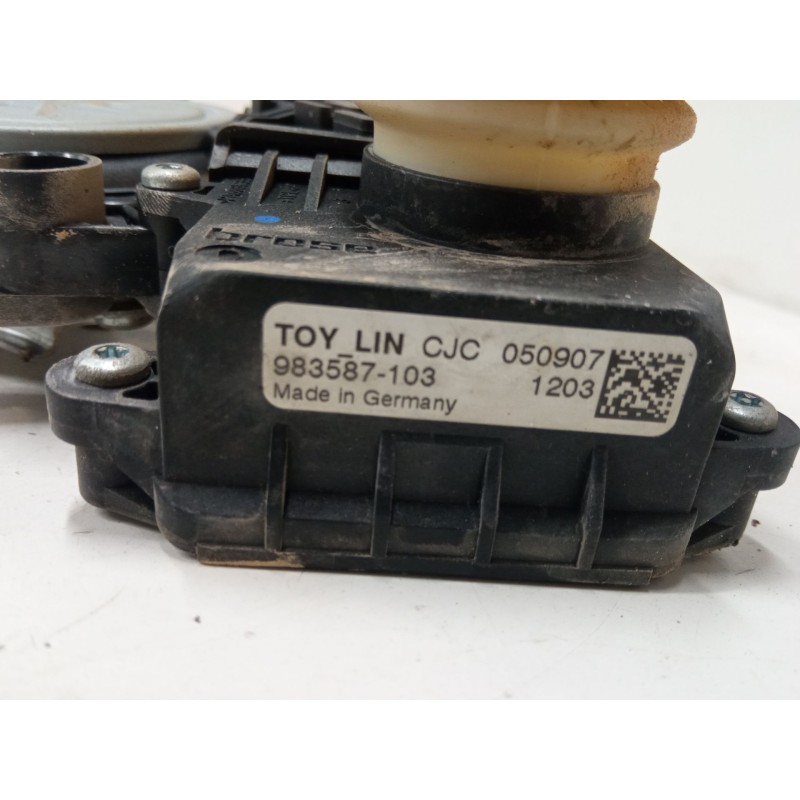 Recambio de elevalunas electrico delantero izquierdo para toyota yaris (_p9_) 1.4 d-4d (nlp90_) referencia OEM IAM 983712100  