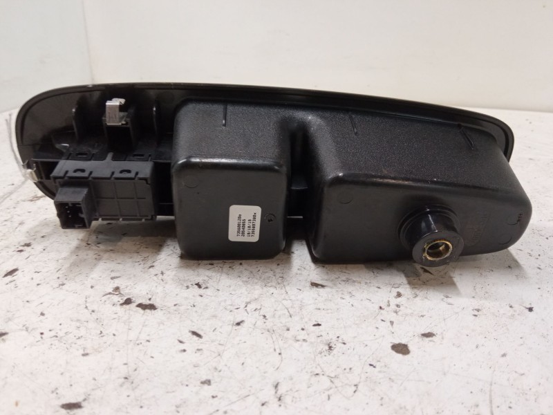 Recambio de mando elevalunas delantero derecho para fiat 500l (351_, 352_) 1.4 (199lyb1b) referencia OEM IAM   