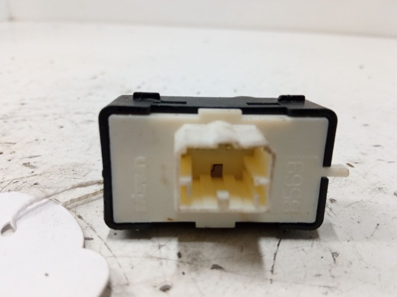 Recambio de mando elevalunas delantero derecho para fiat 500x (334_) 1.3 d multijet (334axh1a) referencia OEM IAM   