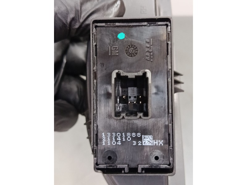 Recambio de mando elevalunas trasero derecho para opel astra j (p10) 1.4 turbo (68) referencia OEM IAM   