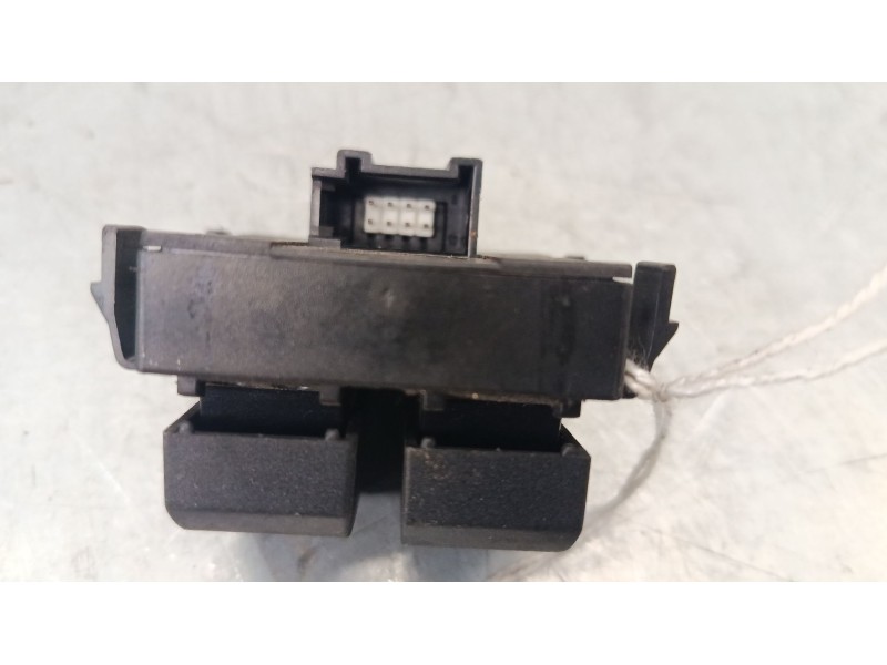Recambio de mando elevalunas delantero izquierdo para audi a3 (8l1) 1.8 t referencia OEM IAM   