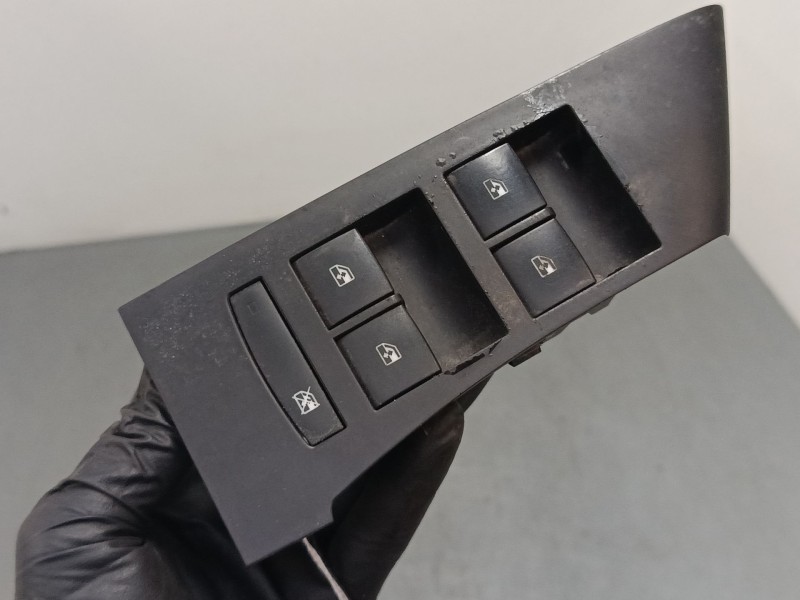 Recambio de mando elevalunas delantero izquierdo para opel astra j (p10) 1.7 cdti (68) referencia OEM IAM   