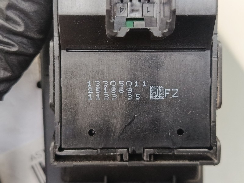 Recambio de mando elevalunas delantero izquierdo para opel astra j (p10) 1.7 cdti (68) referencia OEM IAM   