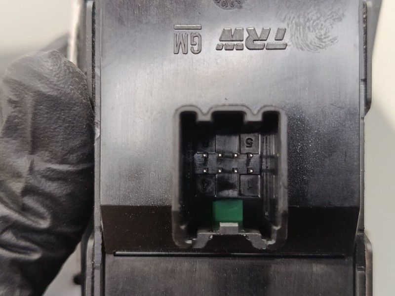 Recambio de mando elevalunas delantero izquierdo para opel astra j (p10) 1.7 cdti (68) referencia OEM IAM   