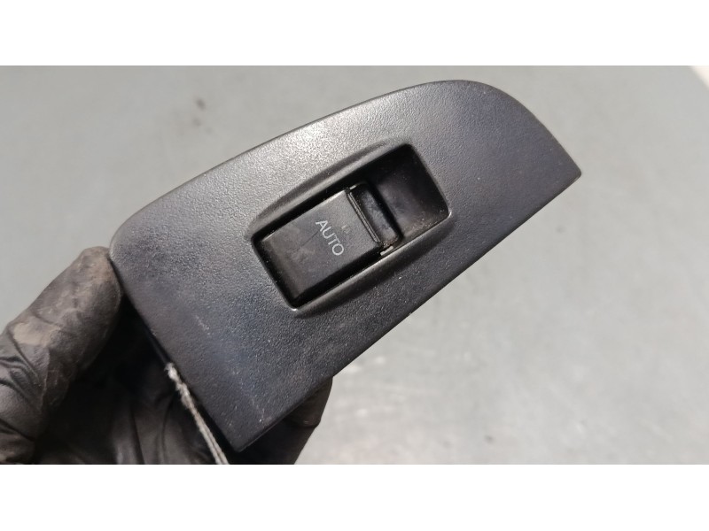 Recambio de mando elevalunas delantero derecho para toyota avensis (_t25_) 1.8 (zzt251_) referencia OEM IAM   