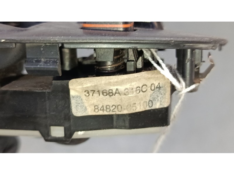Recambio de mando elevalunas delantero izquierdo para toyota avensis (_t25_) 1.8 (zzt251_) referencia OEM IAM 8482005100  