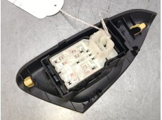 Recambio de mando elevalunas delantero izquierdo para toyota aygo (_b4_) 1.0 (kgb40) referencia OEM IAM CZ114-0662A   2
