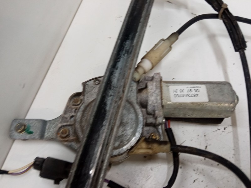 Recambio de elevalunas electrico delantero izquierdo para fiat barchetta (183_) 1.8 16v referencia OEM IAM 467244750  