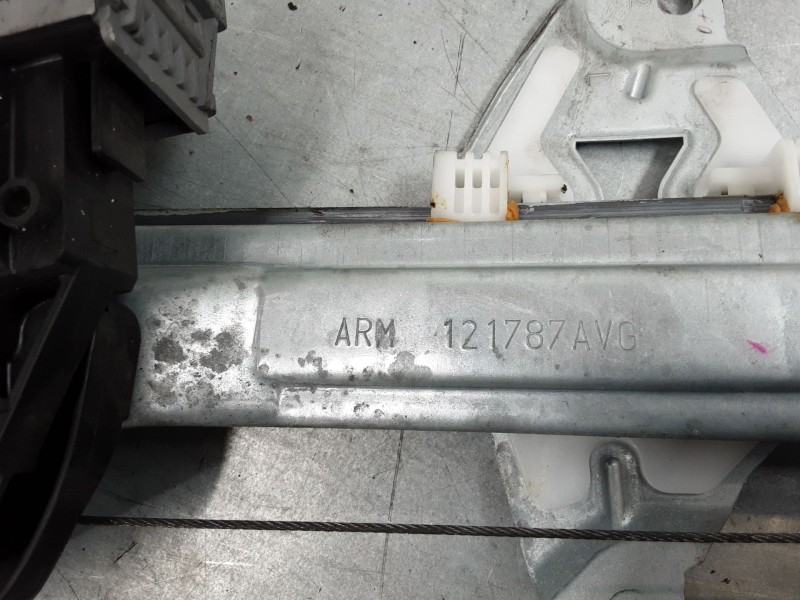 Recambio de elevalunas electrico delantero izquierdo para citroën c4 ii (nc_) 1.6 vti 120 referencia OEM IAM 402277G  