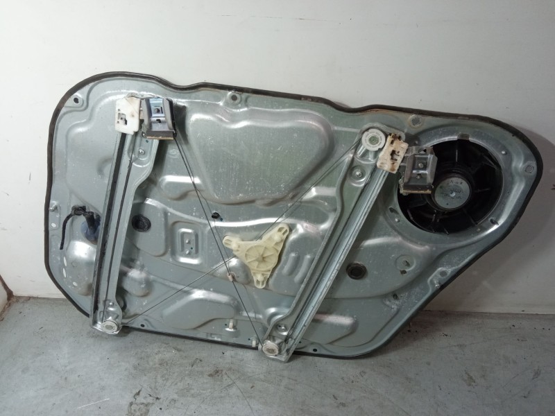 Recambio de elevalunas electrico delantero izquierdo para hyundai i30 (fd) 1.4 referencia OEM IAM 824702R000 813102L020 
