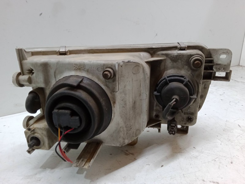 Recambio de faro izquierdo para nissan vanette cargo furgoneta (hc 23) 2.3 d referencia OEM IAM   