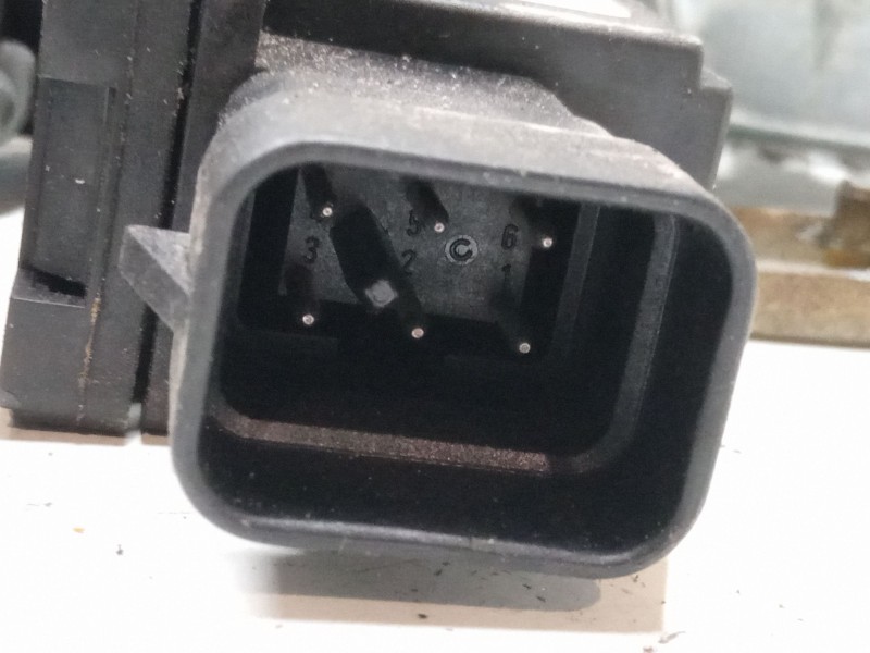 Recambio de elevalunas electrico delantero izquierdo para opel combo tour 1.7 dti 16v referencia OEM IAM GM13173068  