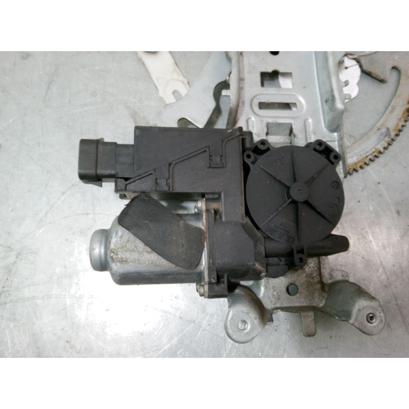 Recambio de elevalunas electrico izquierdo 3p para opel corsa c (x01) 1.3 cdti (f08, f68) referencia OEM IAM GM13173073  