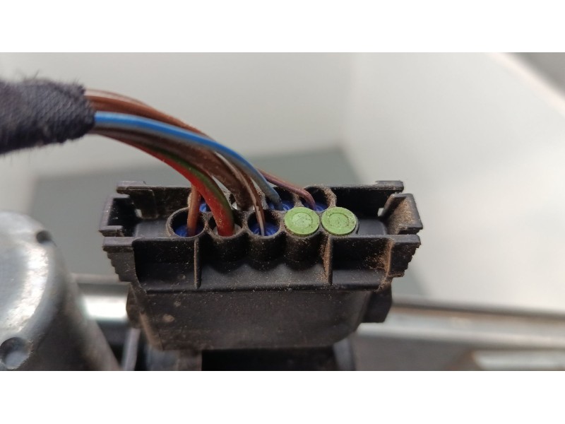 Recambio de elevalunas electrico trasero derecho para mercedes-benz clase a (w168) a 160 (168.033, 168.133) referencia OEM IAM 1