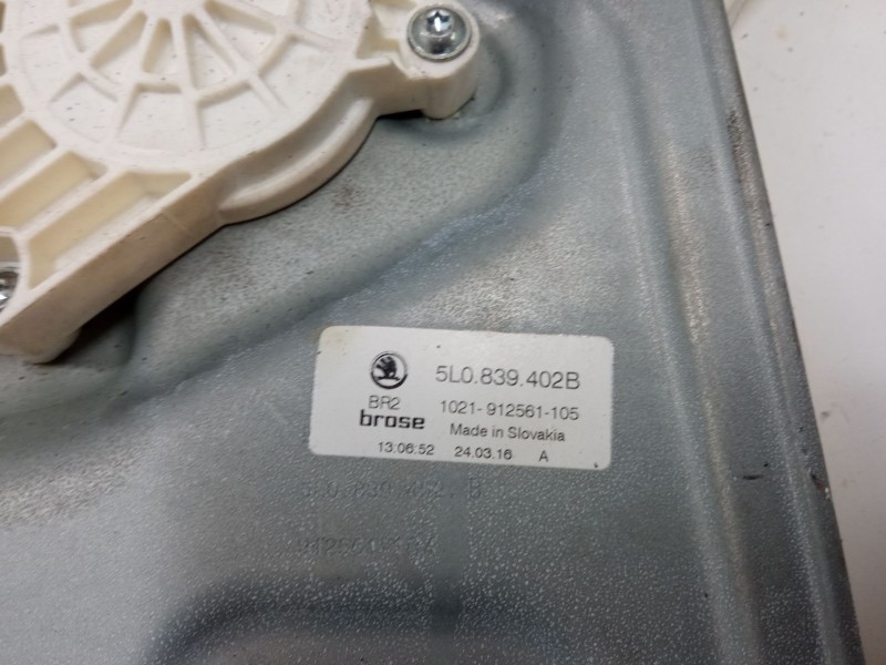 Recambio de elevalunas electrico trasero derecho para skoda yeti (5l) 2.0 tdi referencia OEM IAM 5L0839402B  