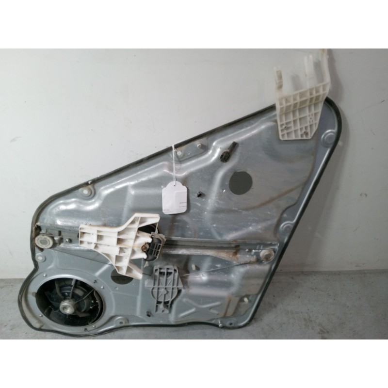 Recambio de elevalunas electrico trasero derecho para kia cee´d sw (ed) 2.0 crdi 140 referencia OEM IAM 834801H020  