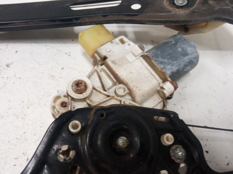 Recambio de elevalunas electrico delantero derecho para bmw 1 (e87) 118 d referencia OEM IAM   