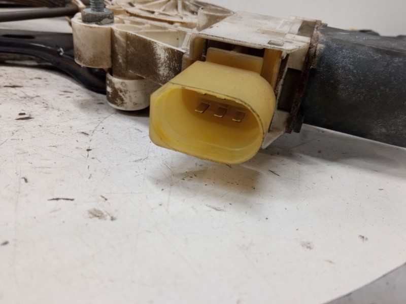 Recambio de elevalunas electrico delantero derecho para bmw 1 (e87) 118 d referencia OEM IAM   