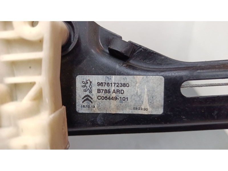 Recambio de elevalunas electrico trasero derecho para citroën c4 picasso ii 1.6 hdi 90 referencia OEM IAM 9676172380  