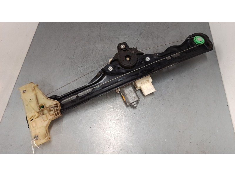 Recambio de elevalunas electrico trasero derecho para citroën c4 picasso ii 1.6 hdi 90 referencia OEM IAM 9676172380  