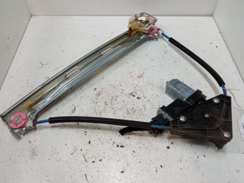 Recambio de elevalunas electrico trasero derecho para fiat 500l (351_, 352_) 1.4 (199lyb1b) referencia OEM IAM 5000884  