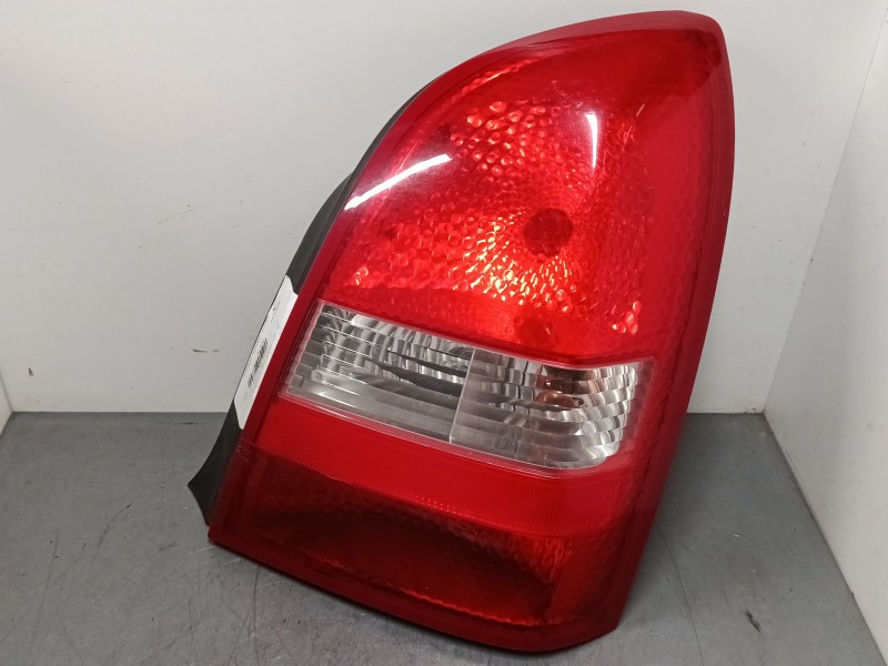 Recambio de piloto trasero derecho para nissan primera (p12) 1.8 referencia OEM IAM   