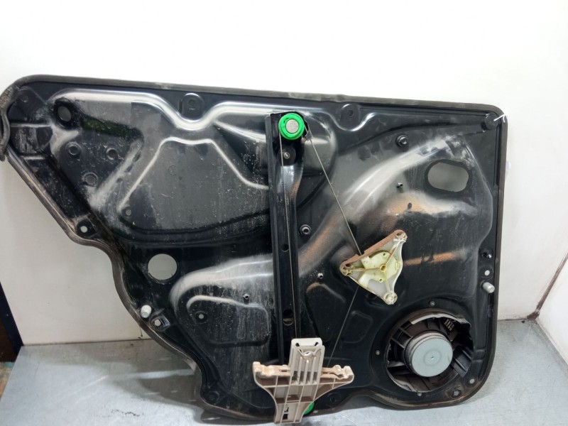 Recambio de elevalunas electrico trasero derecho para volkswagen passat b6 (3c2) 2.0 tdi 16v referencia OEM IAM 981678-108  