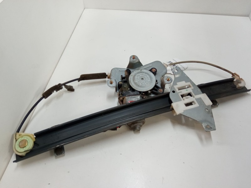 Recambio de elevalunas electrico trasero derecho para ssangyong rexton / rexton ii (gab_) 2.7 xdi referencia OEM IAM 88100-0801 