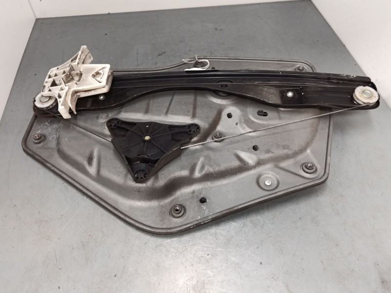 Recambio de elevalunas electrico trasero derecho para skoda superb ii (3t4) 2.0 tdi 16v referencia OEM IAM 8X0 959 795 D  