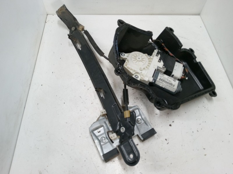 Recambio de elevalunas electrico trasero derecho para seat leon (1p1) 1.9 tdi referencia OEM IAM 983600-202  