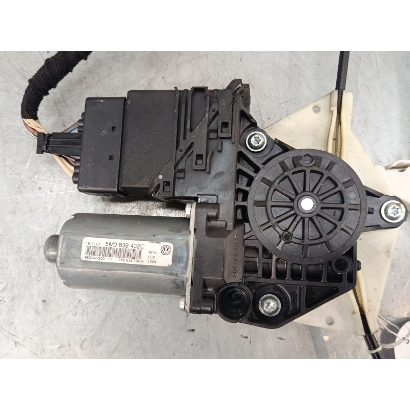 Recambio de elevalunas electrico trasero derecho para volkswagen golf plus v (5m1, 521) 1.9 tdi referencia OEM IAM 5M0839402C  