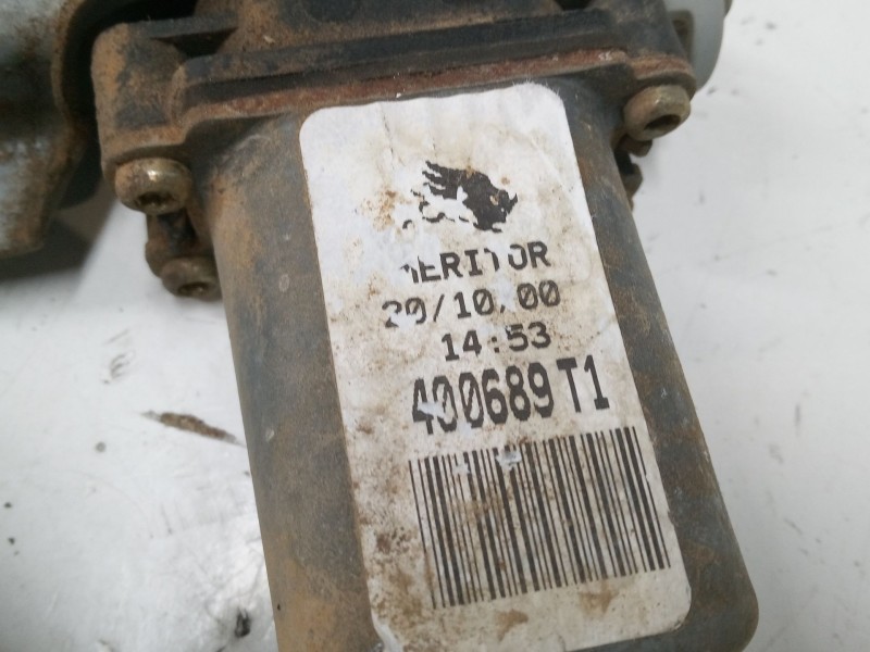 Recambio de elevalunas electrico trasero derecho para nissan almera ii hatchback (n16) 2.2 di referencia OEM IAM 400689T1  